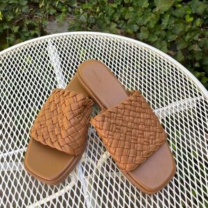 Vince Rumi Woven Leather Slide Sandal / W9.5 brown